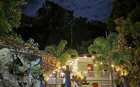 Hotel Quetzal Inn